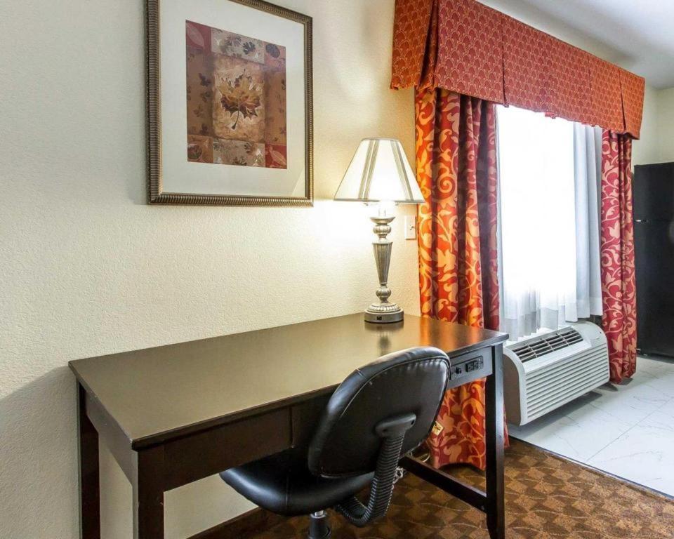 Comfort Inn & Suites Atoka Buitenkant foto