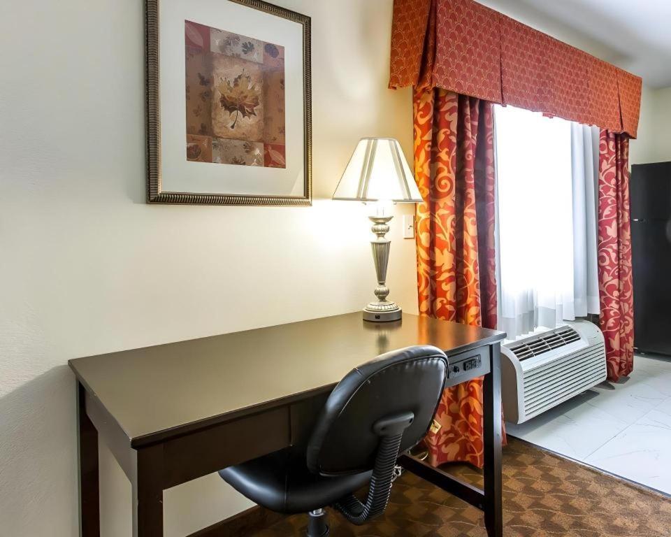 Comfort Inn & Suites Atoka Buitenkant foto