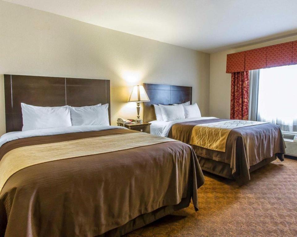 Comfort Inn & Suites Atoka Buitenkant foto