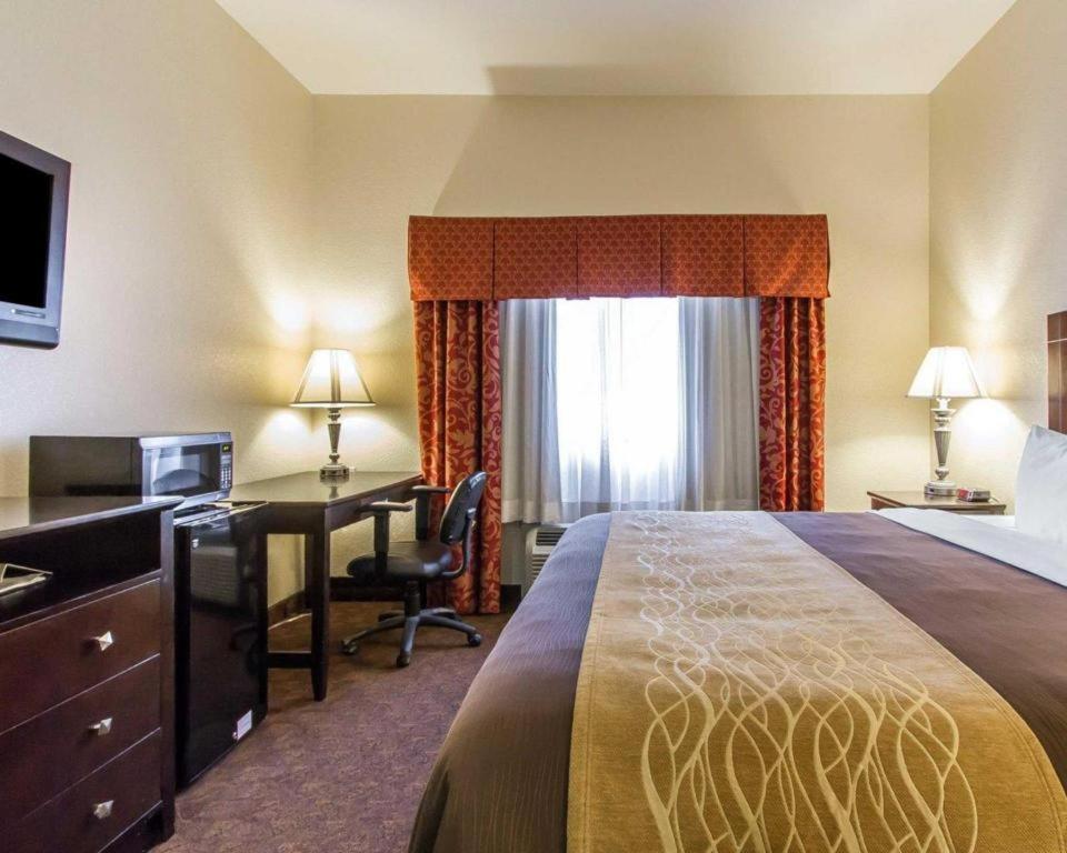 Comfort Inn & Suites Atoka Buitenkant foto
