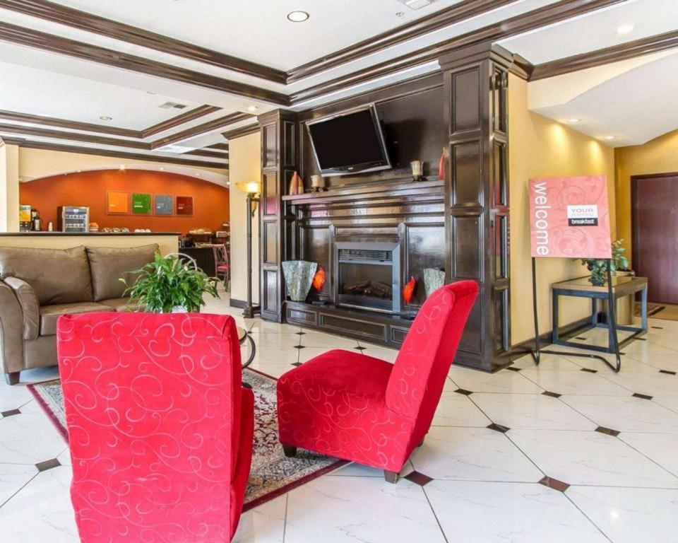 Comfort Inn & Suites Atoka Buitenkant foto